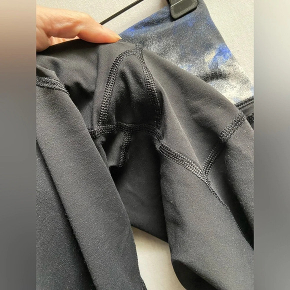 Lululemon Athletica cropped leggings Sz 6 - Picture 6 of 14